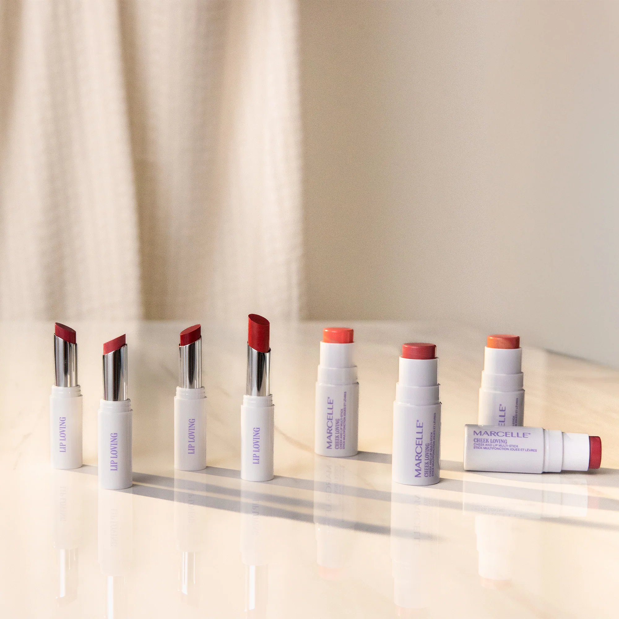 Couleur & soin huile-en-stick Lip Loving - Image 36